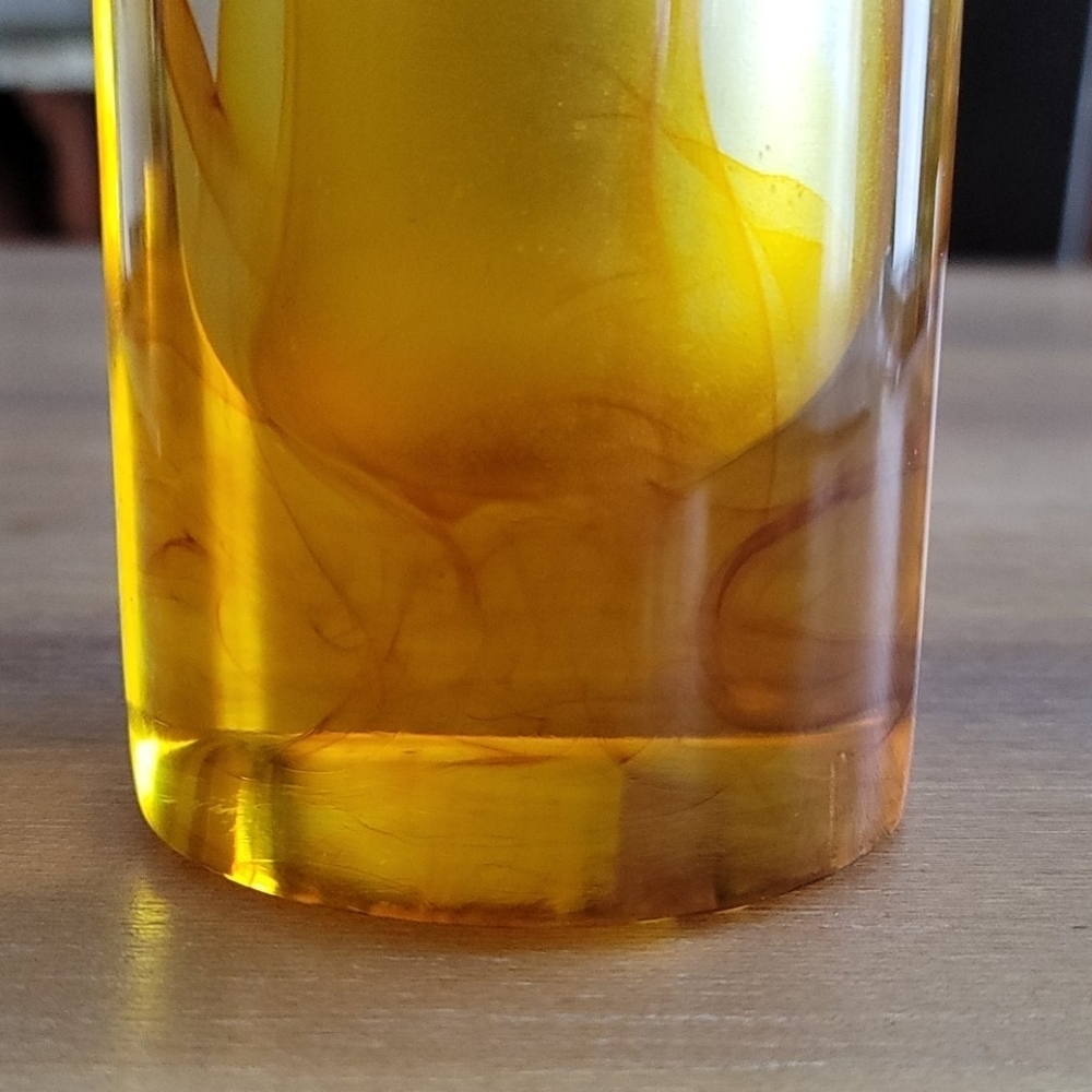 Amber Vase made of resin and fiberglass - Picture 10 of 11